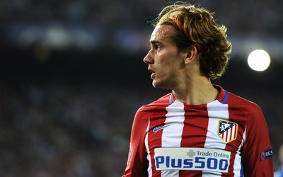 杏运体育焦点-内维斯直接任意球再显神威